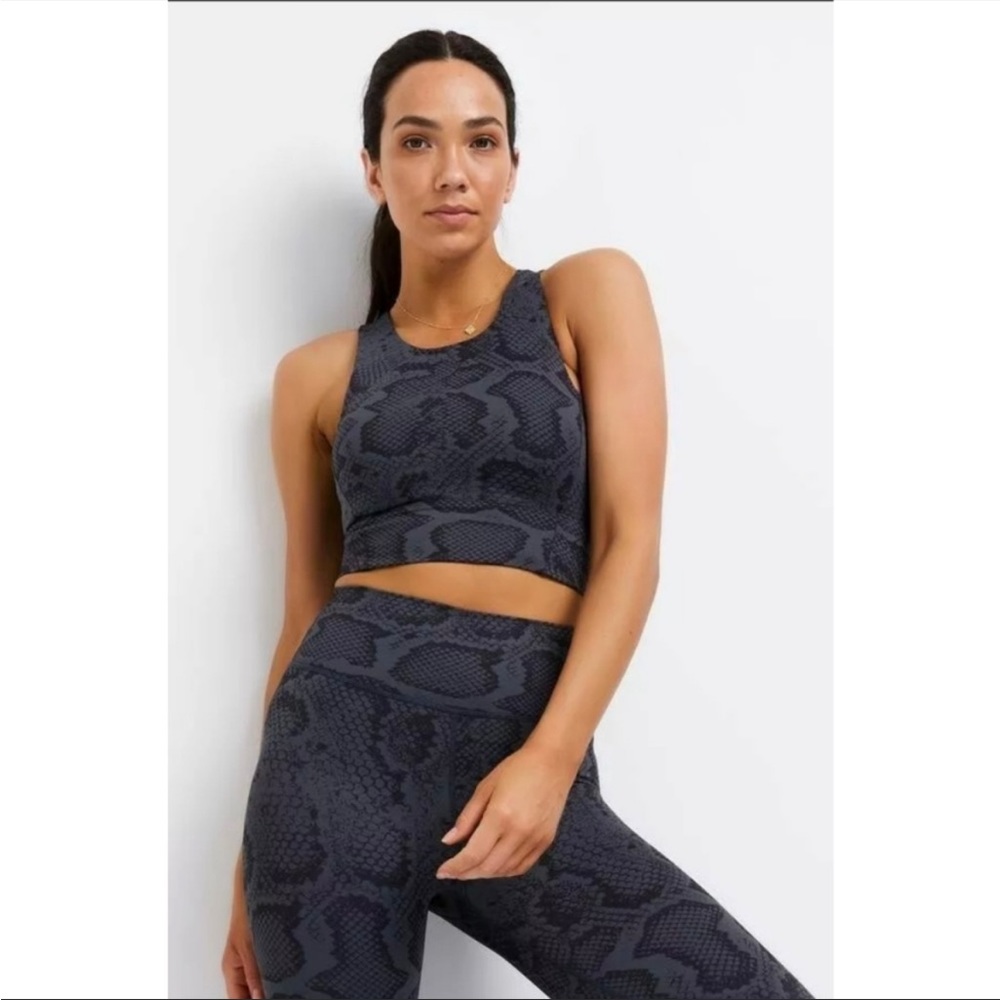 ALLFENIX Indie Python (Charcoal) Sports Bra